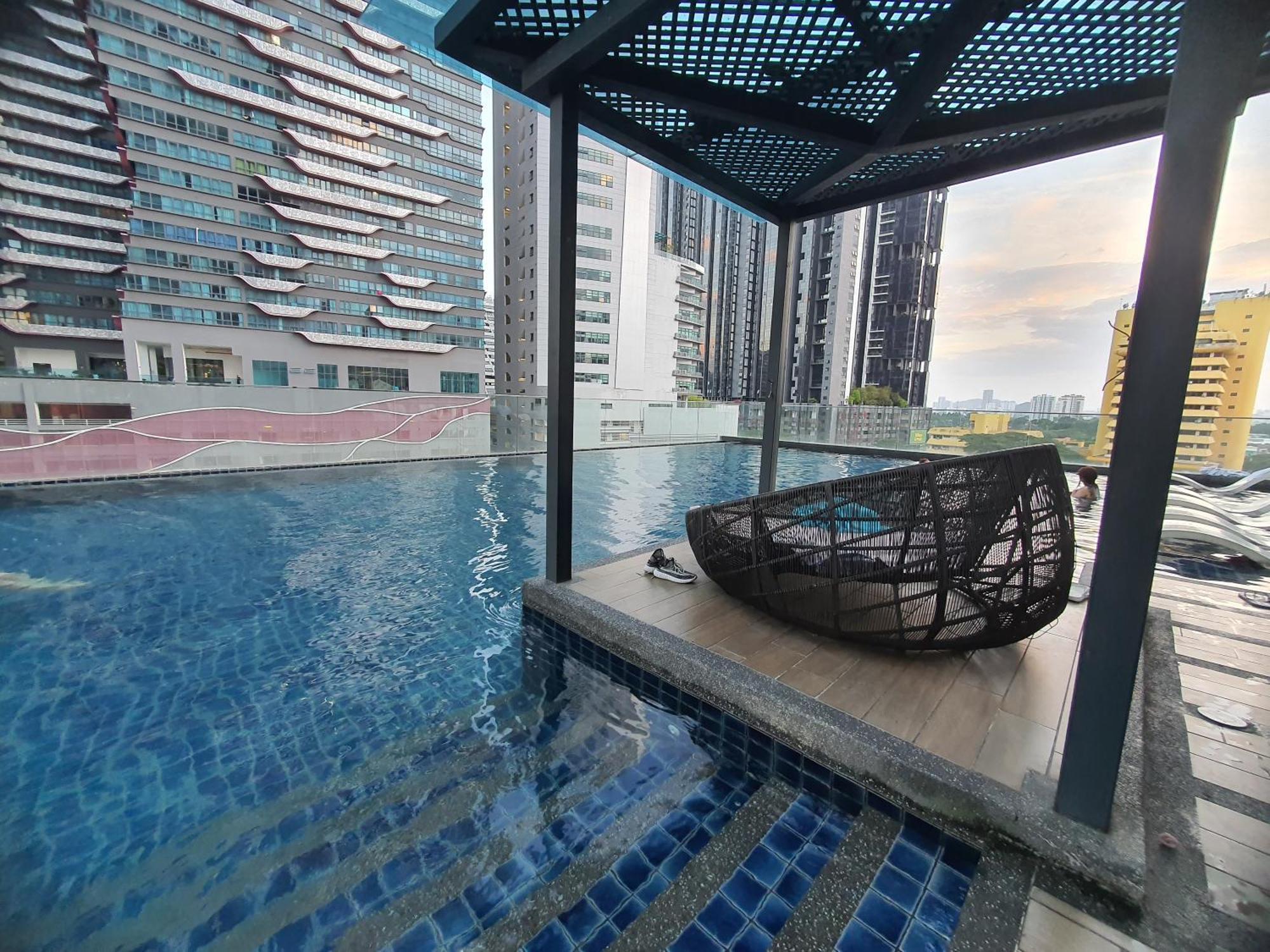 Reizz Residence By Luxury Suites Kuala Lumpur Exterior foto